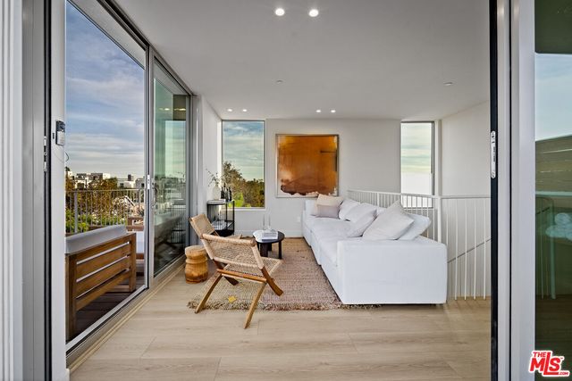 $15,950 | 755 North Alfred Street, Unit C, Los Angeles, CA 90069