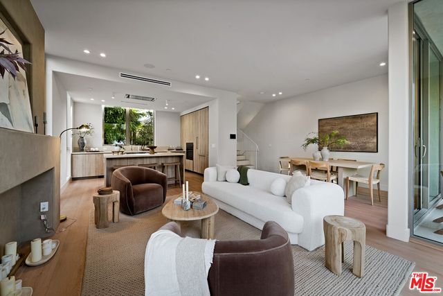 $15,950 | 755 North Alfred Street, Unit C, Los Angeles, CA 90069