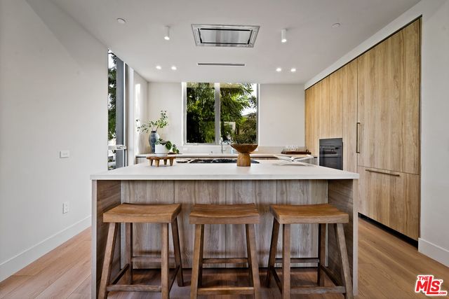 $15,950 | 755 North Alfred Street, Unit C, Los Angeles, CA 90069