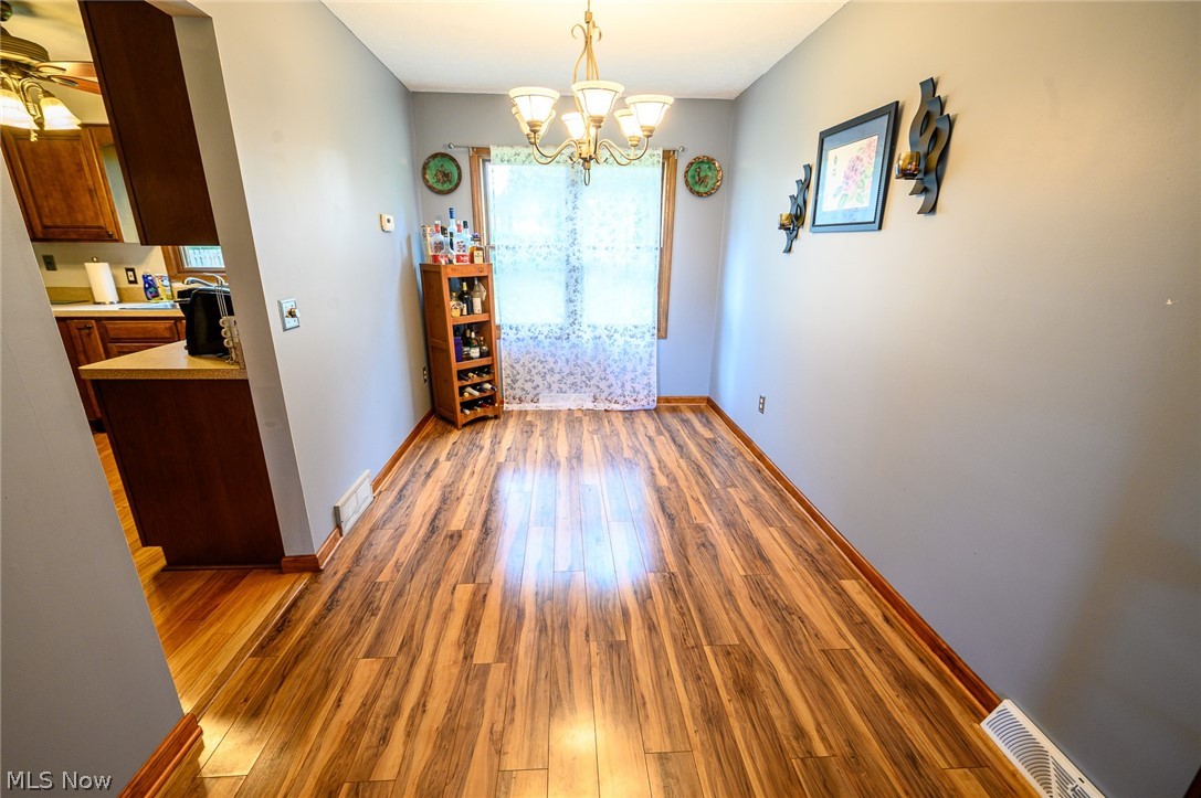 2825 Reeves Road Willoughby, OH 44094 - Photo 5 of 29 Gallery Image 5