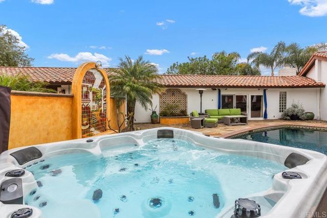 $2,465,000 | 7144 Almaden Lane, Carlsbad, CA 92009