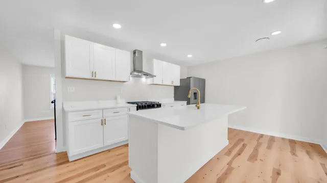 $215,000 | 2800 Spring Hill Drive, Memphis, TN 38127