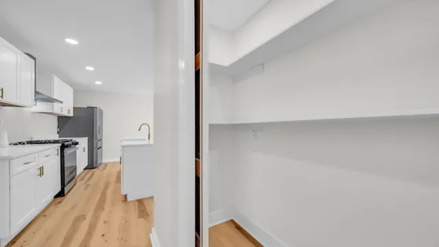 $215,000 | 2800 Spring Hill Drive, Memphis, TN 38127