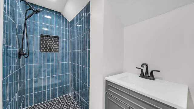 $215,000 | 2800 Spring Hill Drive, Memphis, TN 38127