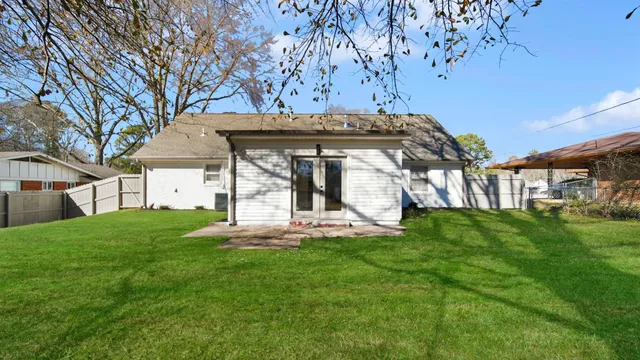 $215,000 | 2800 Spring Hill Drive, Memphis, TN 38127