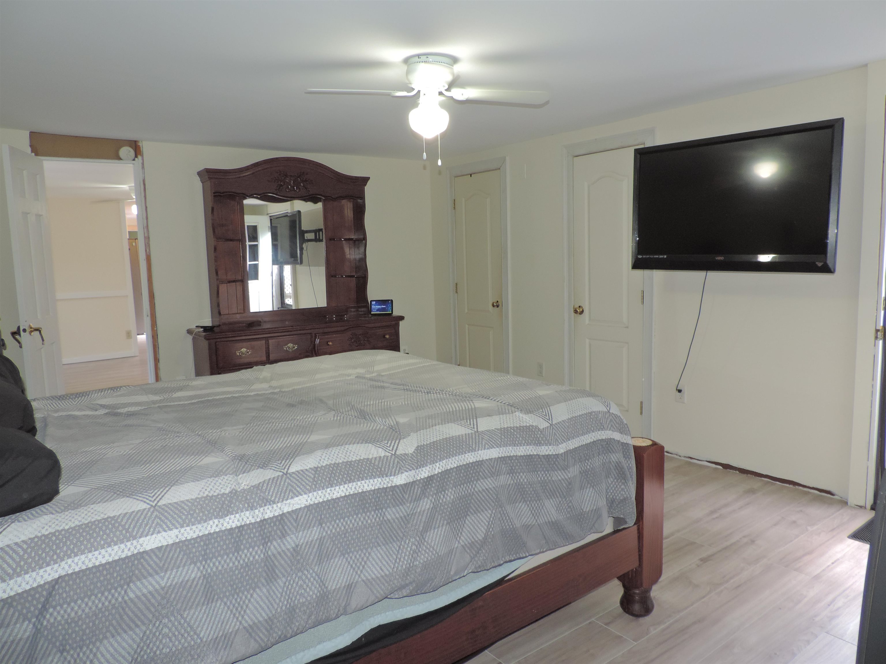 10 Allen Street Sandown, NH 03873 - Photo 13 of 28