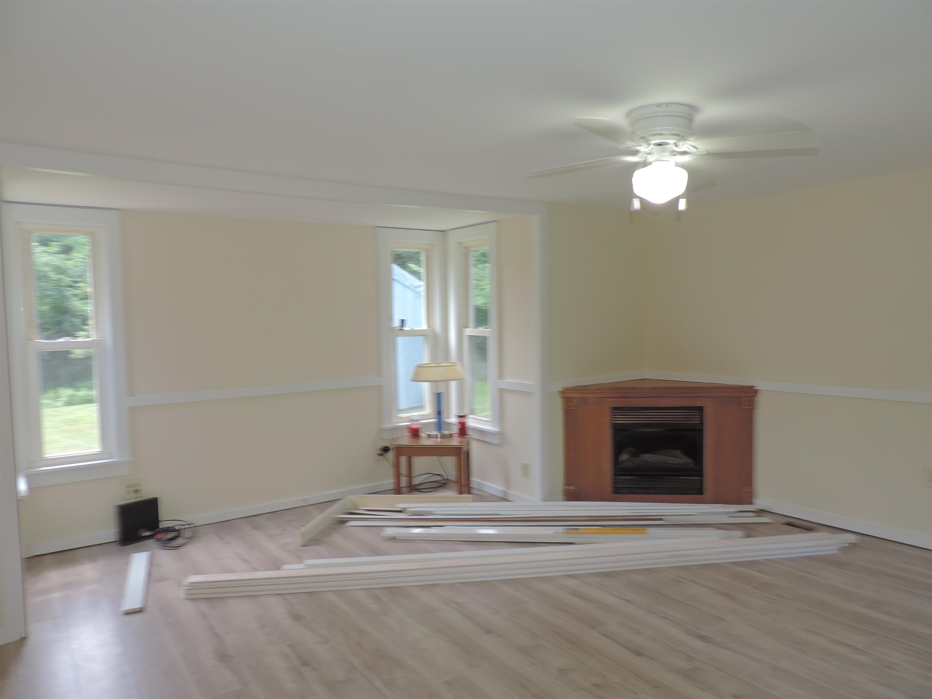 10 Allen Street Sandown, NH 03873 - Photo 9 of 28
