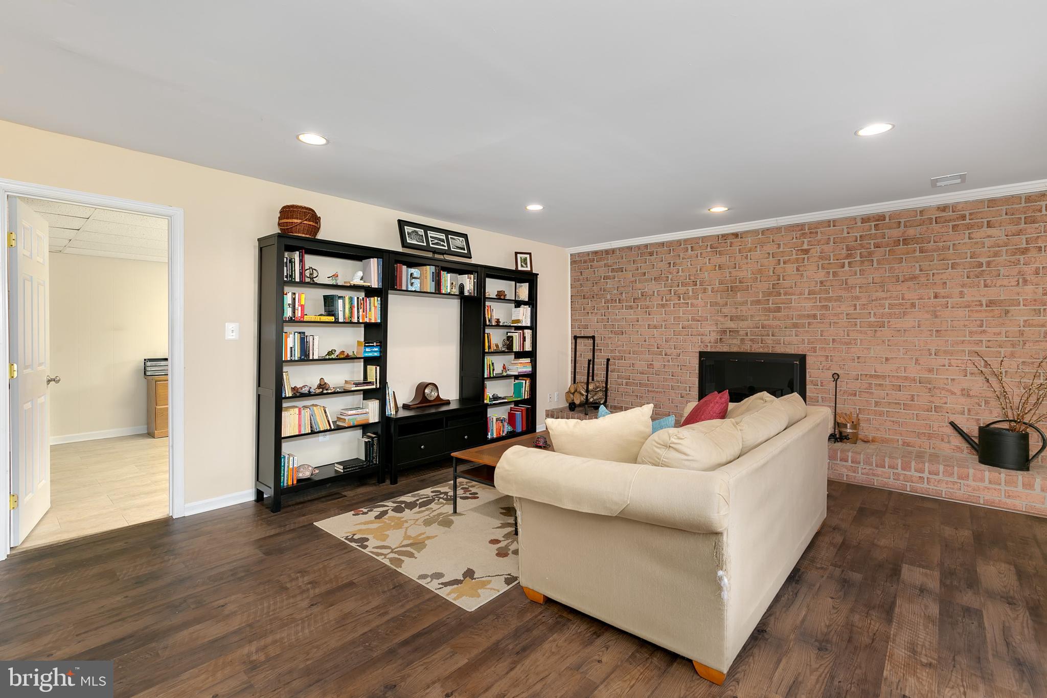 226 Springloch Road Silver Spring, MD 20904 - Photo 5 of 35 Gallery Image 5