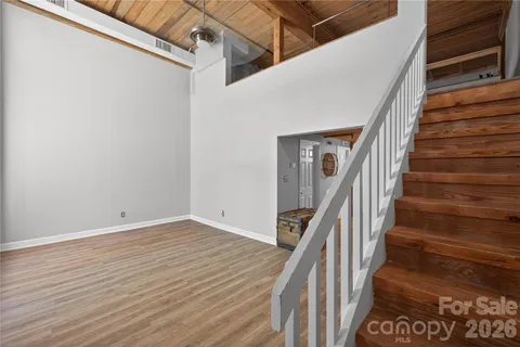 $185,000 | 201 South Hoskins Road, Unit 121, Charlotte, NC 28208