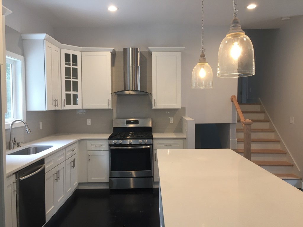 6 Glenview Road Sharon, MA 02067 - Photo 4 of 26 Gallery Image 4