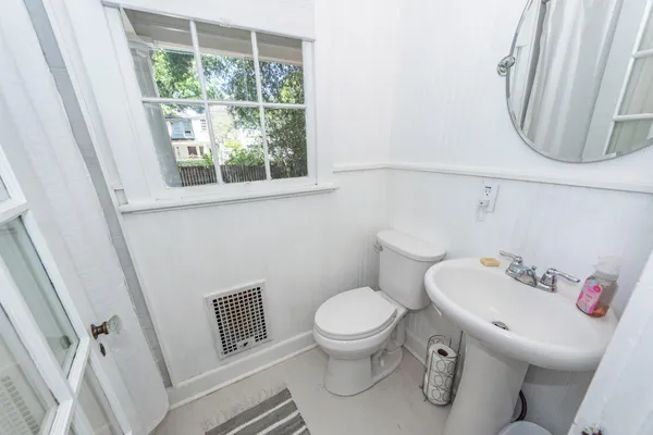 $899,000 | 458 Hampton Street, Walterboro, SC 29488