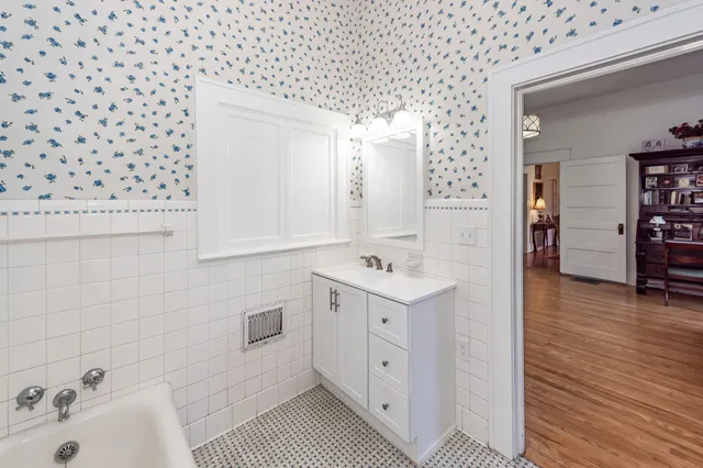 $899,000 | 458 Hampton Street, Walterboro, SC 29488