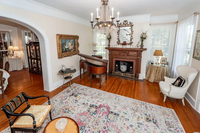 $899,000 | 458 Hampton Street, Walterboro, SC 29488