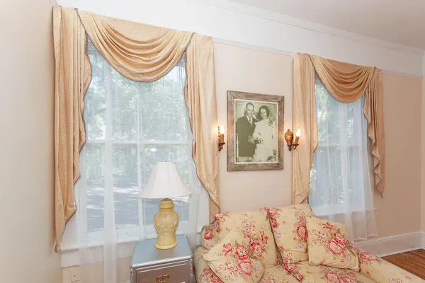 $899,000 | 458 Hampton Street, Walterboro, SC 29488