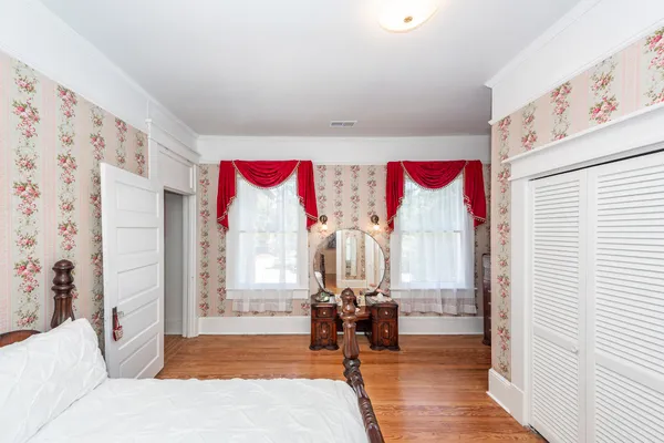 $899,000 | 458 Hampton Street, Walterboro, SC 29488