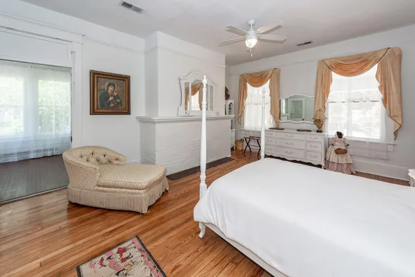 $899,000 | 458 Hampton Street, Walterboro, SC 29488