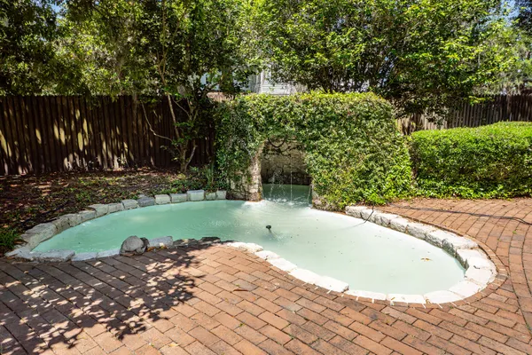 $899,000 | 458 Hampton Street, Walterboro, SC 29488