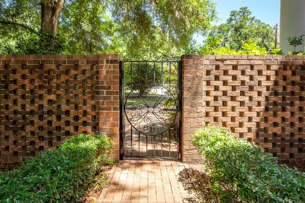 $899,000 | 458 Hampton Street, Walterboro, SC 29488