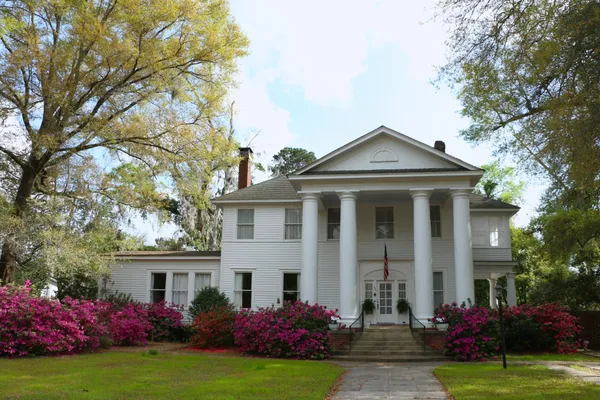 $899,000 | 458 Hampton Street, Walterboro, SC 29488