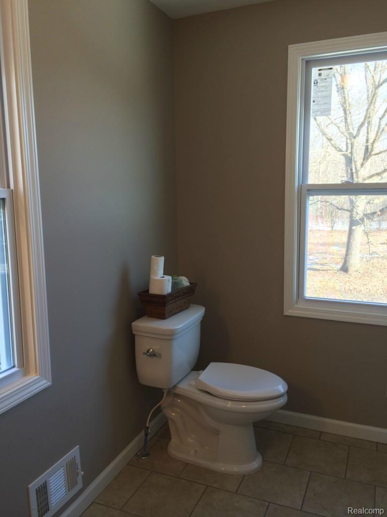 5262 Oleksyn Road Flint, MI 48504 - Photo 28 of 60 32614 Horseshoe oleksyn 471.jpg