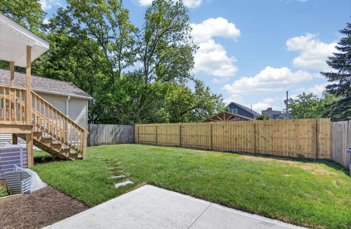 1321 Terrace Avenue Racine, WI 53403 - Photo 25 of 29 IMG_9326