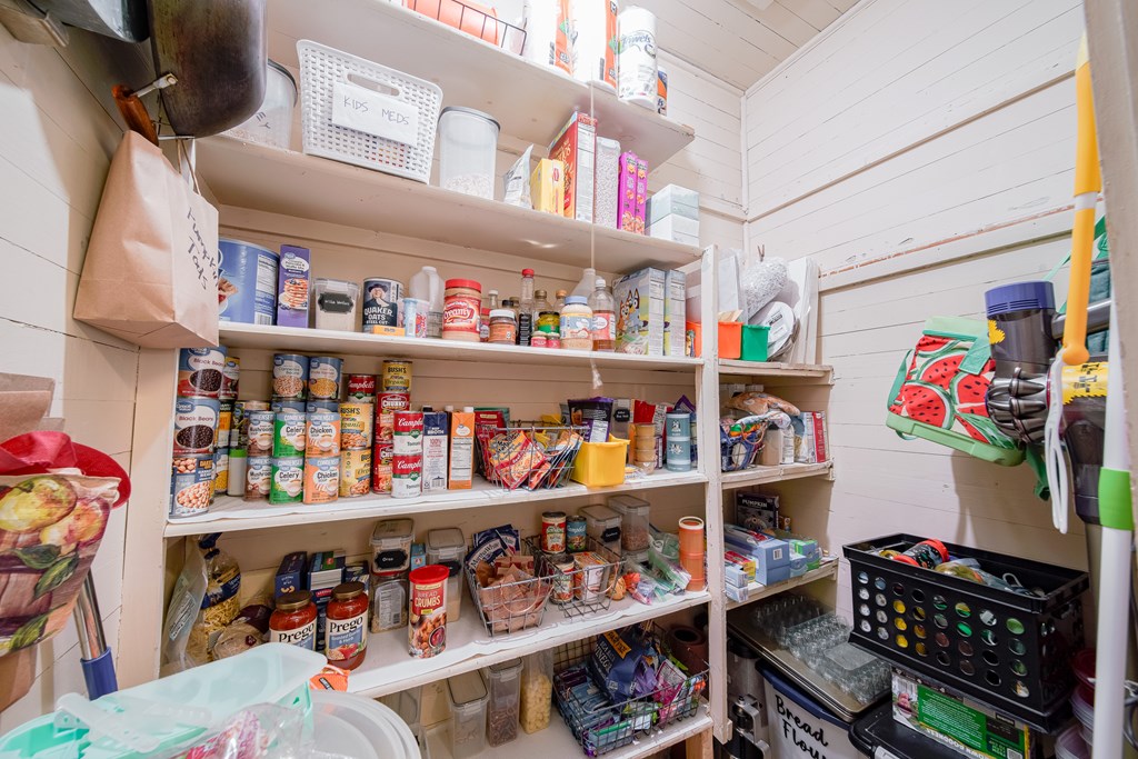 410 3rd Street Manchester, GA 31816 - Photo 43 of 45 a store room with lots of different kinds of stuff