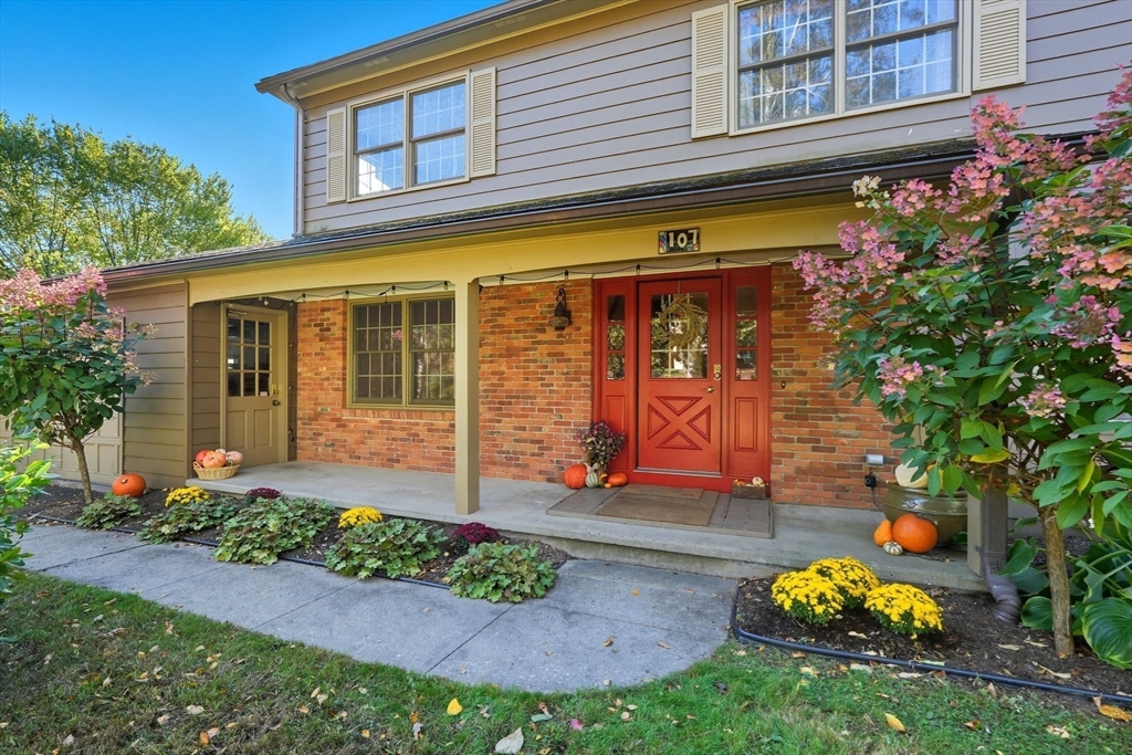 107 Front Street Leeds, MA 01053 - Photo 1 of 41 Gallery Image 1
