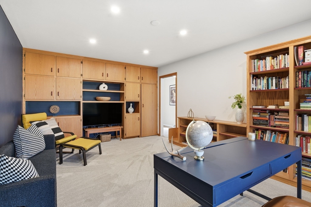 107 Front Street Leeds, MA 01053 - Photo 14 of 41 Gallery Image 14