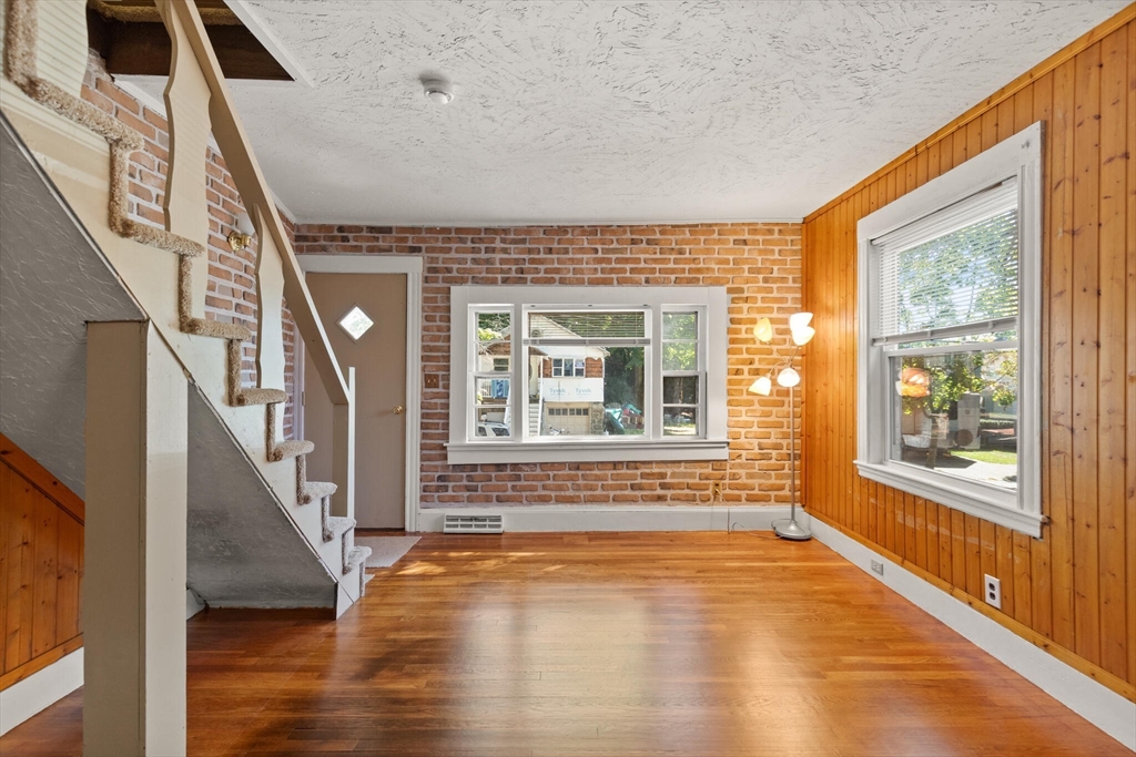 16 Moon Road Lynn, MA 01904 - Photo 6 of 23 Gallery Image 6
