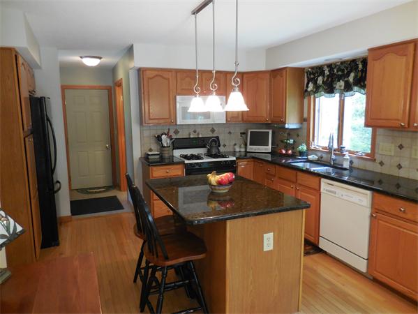 57 Penrose Street West Springfield, MA 01089 - Photo 3 of 30 Gallery Image 3
