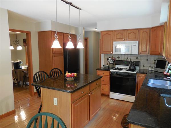 57 Penrose Street West Springfield, MA 01089 - Photo 5 of 30 Gallery Image 5