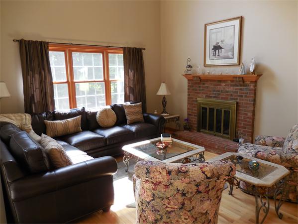57 Penrose Street West Springfield, MA 01089 - Photo 8 of 30 Gallery Image 8