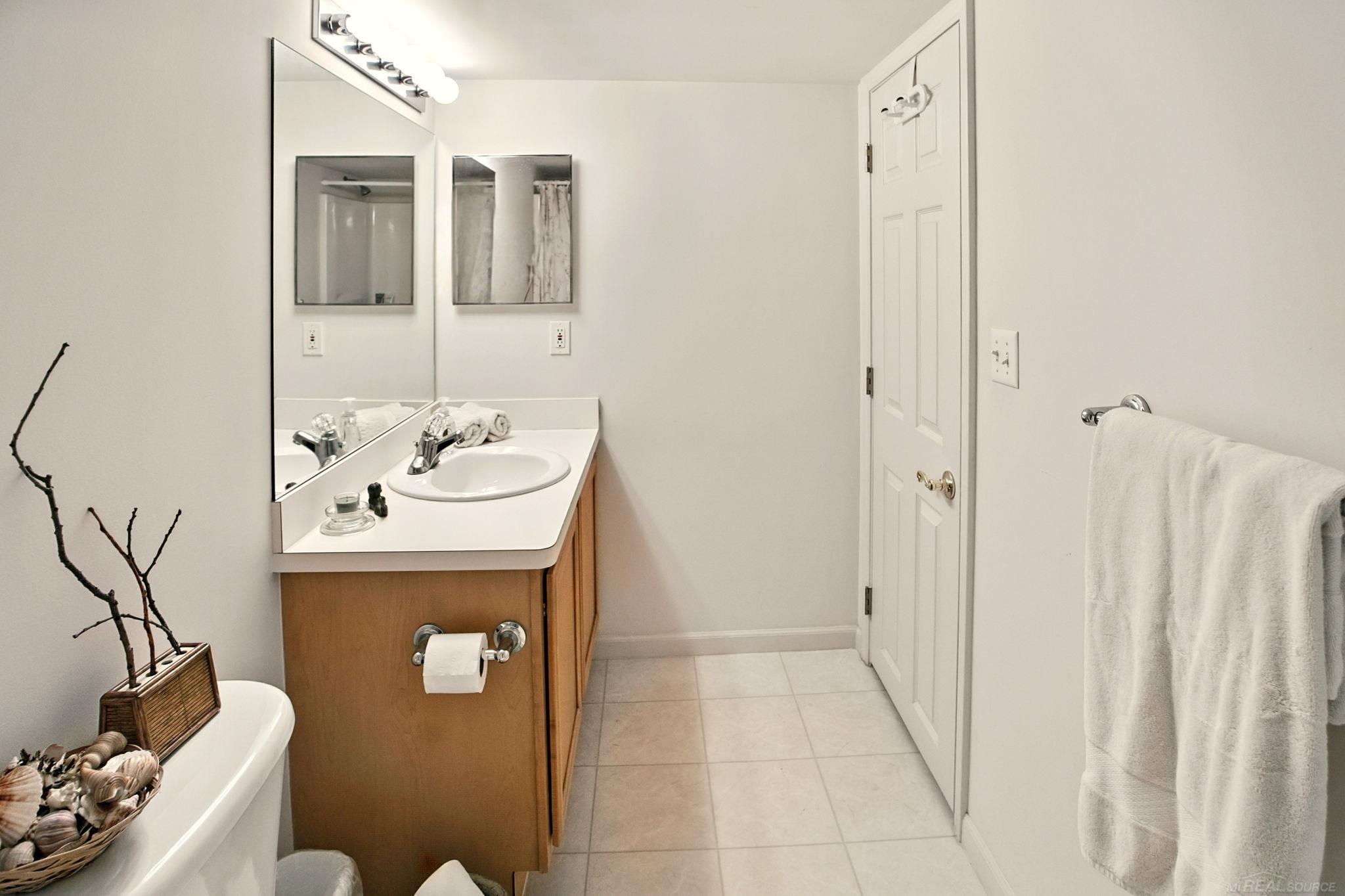 9446 Timber Ridge Drive Grand Blanc, MI 48439 - Photo 20 of 29 50177855-f6ef58bd-1641-49da-95f4-b971bbb2d356.JPG