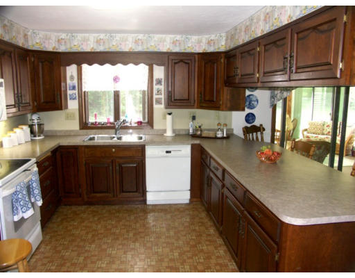 226 B Sterling Road Princeton, MA 01541 - Photo 4 of 18 Gallery Image 4