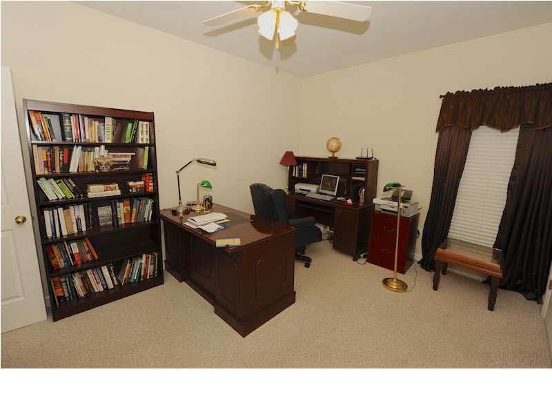 358 Pinewood Lane Ridgeland, MS 39157 - Photo 22 of 28 Bedroom 4 or office