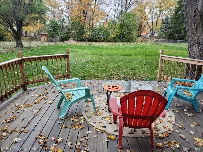 1780 June Avenue Rochester, MI 48309 - Photo 11 of 14 Deck.jpg