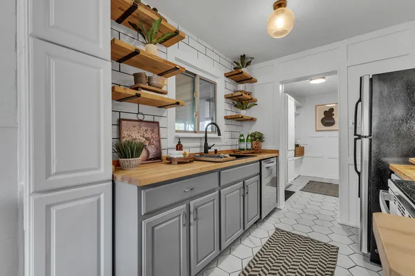 $325,000 | 2529 Hampshire Road, Ann Arbor, MI 48104