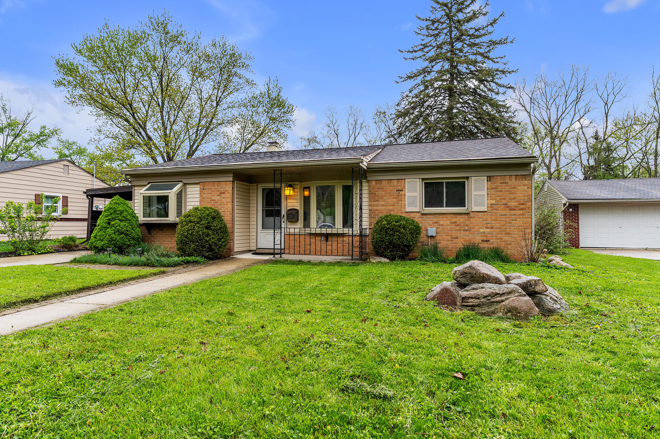 Undisclosed Address Ann Arbor, MI 48104 - Photo 3 of 50 hampshire-3