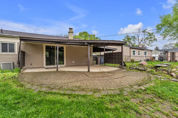 $325,000 | 2529 Hampshire Road, Ann Arbor, MI 48104