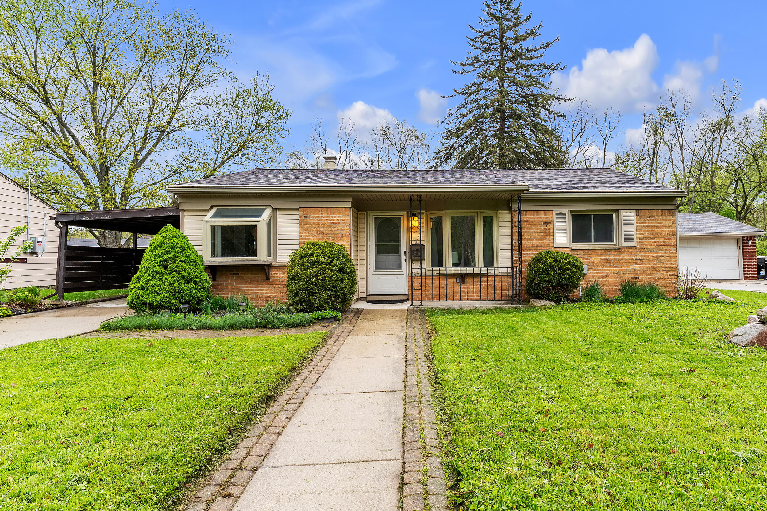 Undisclosed Address Ann Arbor, MI 48104 - Photo 4 of 50 hampshire-4