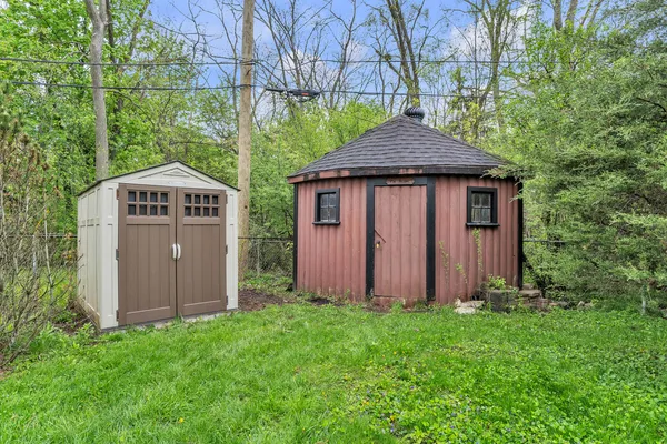 $325,000 | 2529 Hampshire Road, Ann Arbor, MI 48104