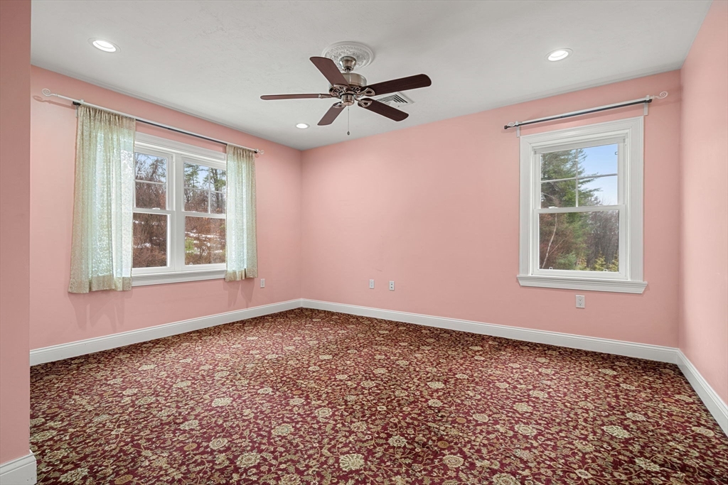 98 R Walnut Street Shrewsbury, MA 01545 - Photo 32 of 42