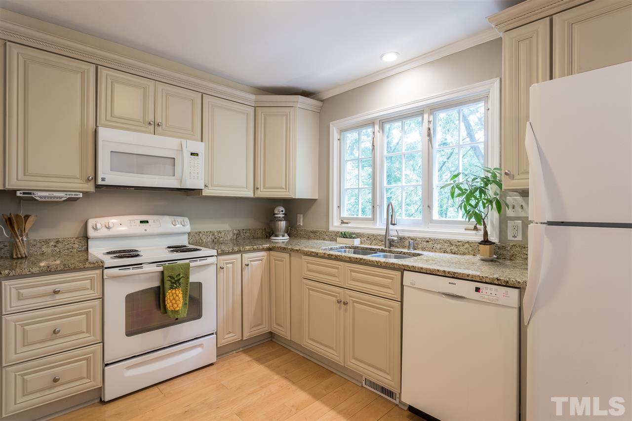 2916 Wycliff Road Raleigh, NC 27607 - Photo 3 of 30