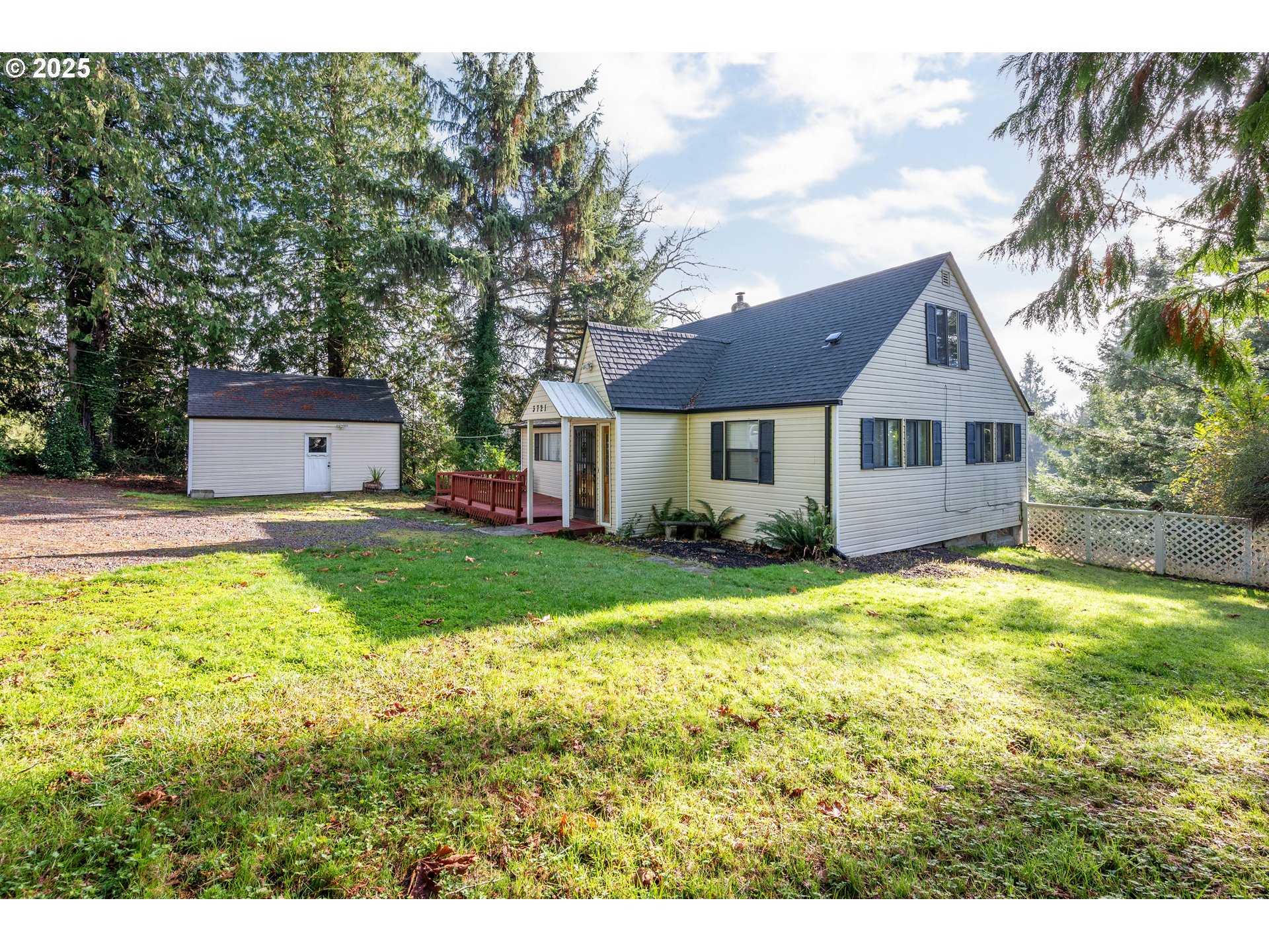 3721 Columbia Heights Road Longview, WA 98632 - Photo 26 of 42