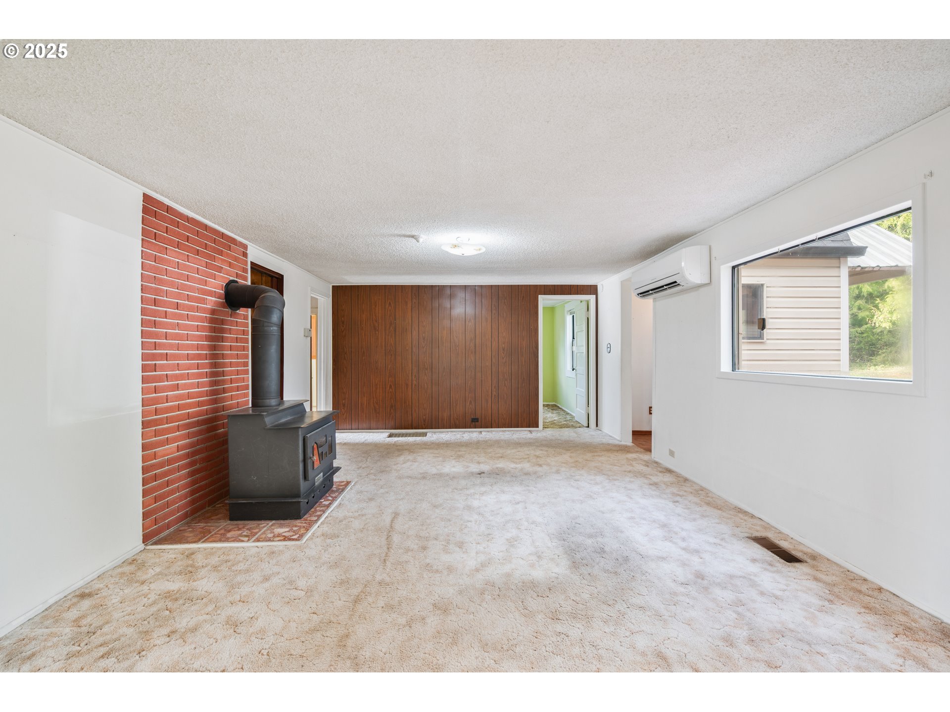 3721 Columbia Heights Road Longview, WA 98632 - Photo 8 of 42