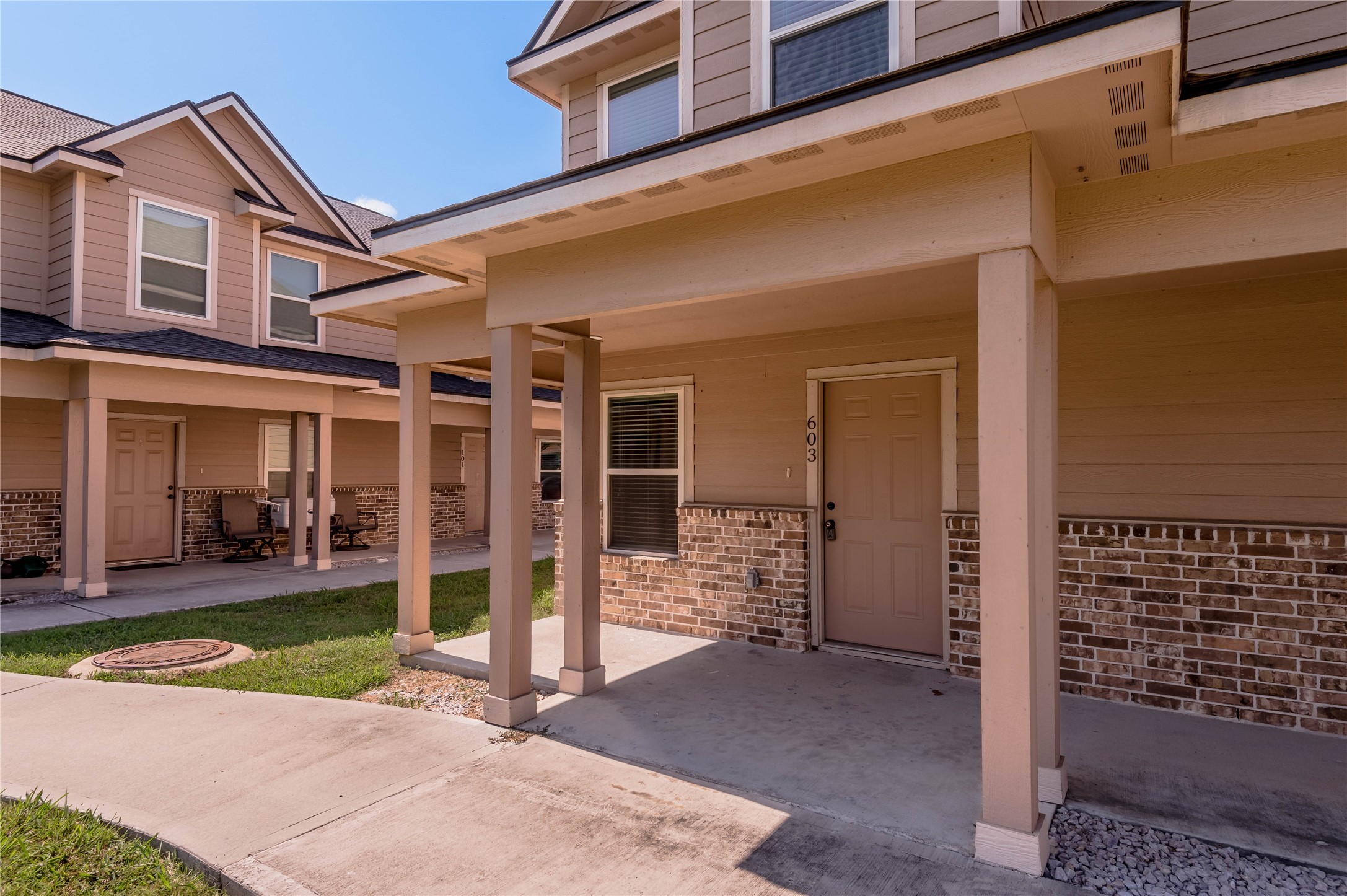 2002 20th Street, Unit 603 Huntsville, TX 77340 - Photo 2 of 23