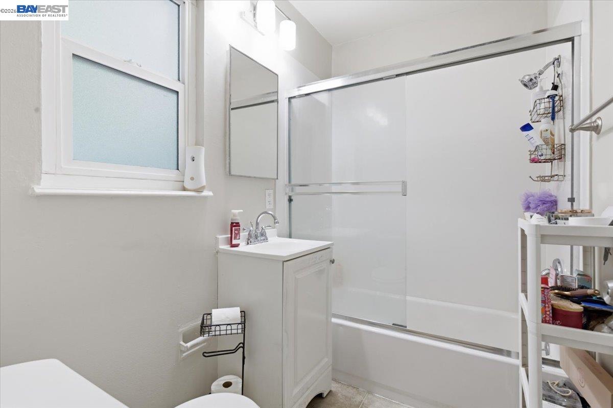 882 West Tennyson Road Hayward, CA 94544 - Photo 32 of 57