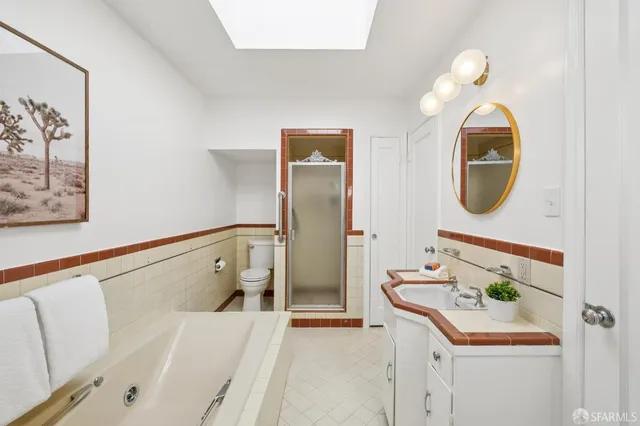 $1,649,000 | 1942 24th Avenue, San Francisco, CA 94116