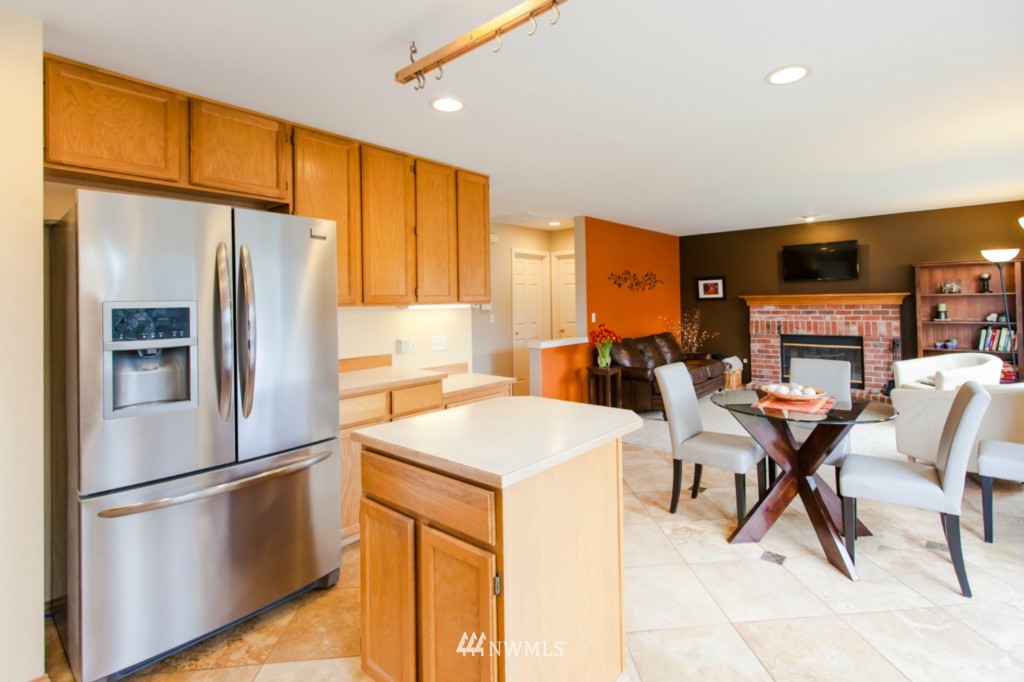 19110 113th Way Southeast Renton, WA 98055 - Photo 8 of 25