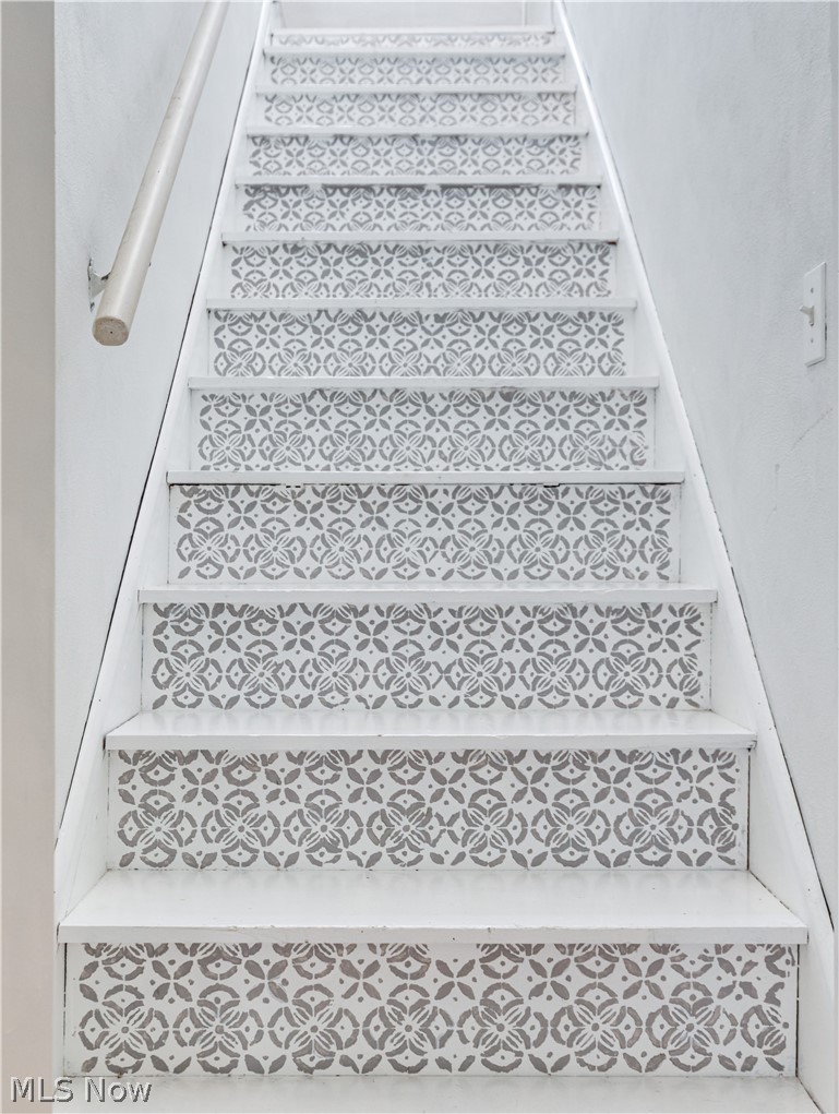 2700 Midvale Road Northwest Canton, OH 44708 - Photo 19 of 24 How stinking cute are these steps?!